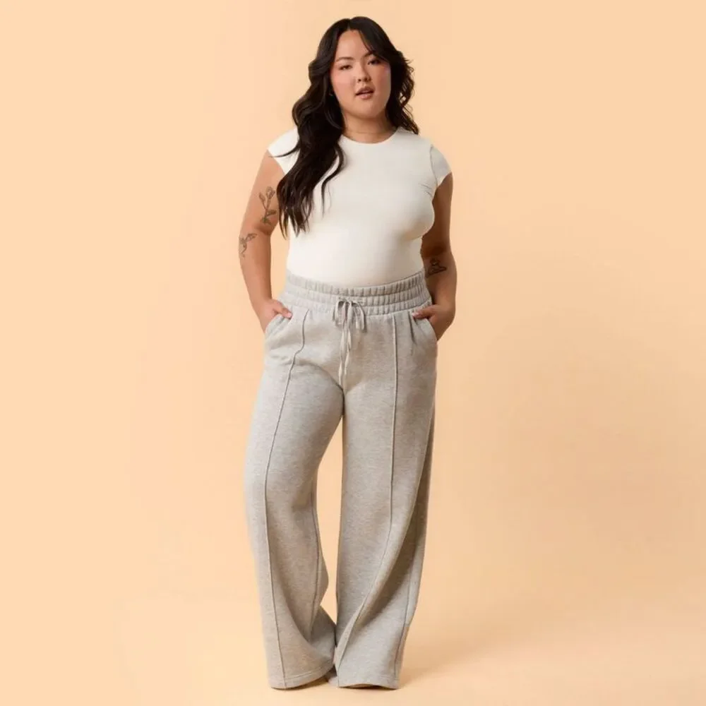 Blogilates Light Gray Wide-Leg Sweatpants with Drawstring - Picture 4 of 5